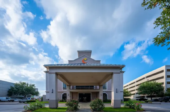 Comfort Suites Houston West at Clay Road