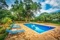 Banana Village - Pools