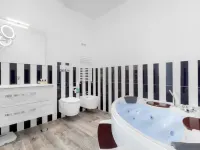 Les Suites des Tout le Monde Hotels near Piazza Lauro