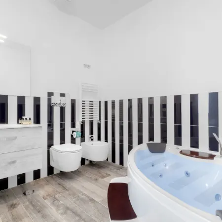 Les Suites des Tout le Monde