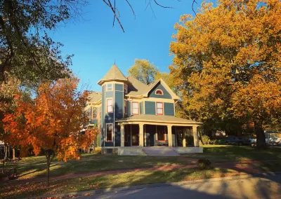 Kaskaskia Place Hotels in Paola