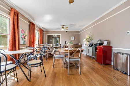 Cinnamon Bear Creekside Inn Отели в г. Феттерс Хот Спрингс-Агуа Калиенте