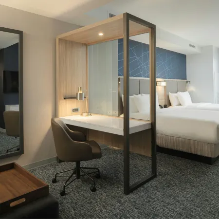 SpringHill Suites Tampa Downtown Отели рядом с достопримечательностью «Бейсбольный стадион Леджент Филдс»