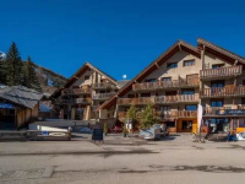 Les Marmottes Hotels in Allos