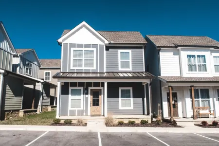 Modern Farmhouse with Golf Course Views