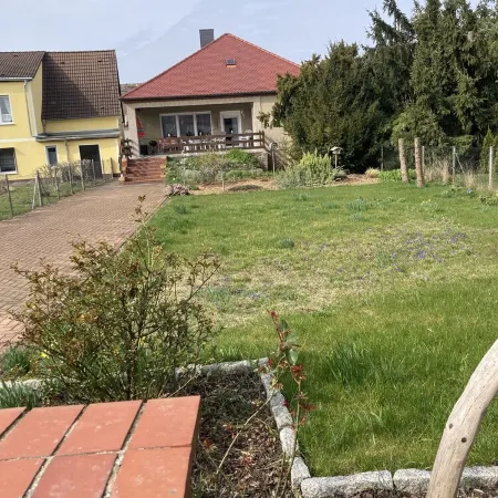 Ferienhaus Oma Inge Zwischen Goitzsche und Muldestausee Haustierfreundlich ! Отели в г. Поух