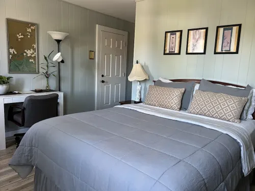 Private Room on Serene Property in Hilo