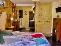 GARDEN GROUND IN CHALET WITH WIFI CLASS 3 STARS