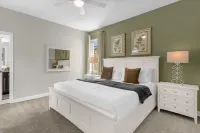 Northeast Facing Screened Pool and Outdoor Patio - Gorgeous Family Haven Hoteles en Condado de Osceola