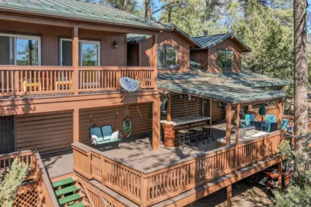 Spacious Deck and Game Room - Charming Mountain Hideaway