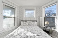 Spacious Duplex with Full Kitchens and Free Parking - Charming Whimsical Haven