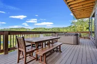 Stunning Lake Retreat - Indoor Pool, Hot Tub, Game Room Hotels in Jefferson County