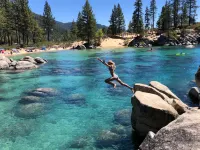 Spacious Studio with Reserved Parking - Charming Tahoe Retreat