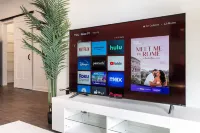 Serene Oasis with Private Patio and Fast Wifi - Spacious Retreat