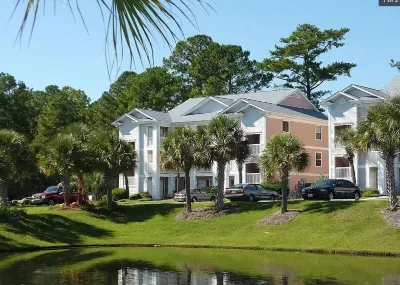 Stunning Golf Course Views and Indoor Pool - Charming Coastal Retreat Hotel dekat World Tour Golf Links