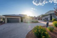 West Sedona - Rooftop Deck, Hot Tub, Thunder Mtn