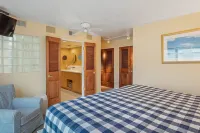 Expansive Balcony with Panoramic Views - Stunning Gulf Front Haven