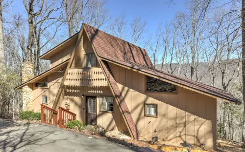 Cozy Days Hideaway - Modern Rustic Vibes & Mountain Views!