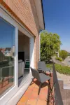 Huswell - Villa Near Beach With Double Parking