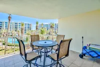 Beautiful Bay Views and Luxurious Amenities - Stunning Coastal Haven