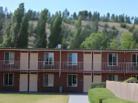 High Country Motor Lodge - Near Nau and Downtown