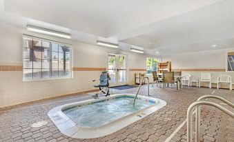 Comfort Inn & Suites Sacramento - University Area