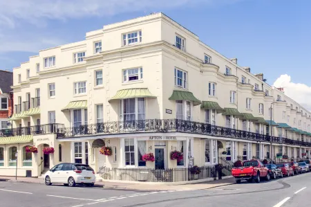 Afton Hotel Отели рядом с достопримечательностью «Nigel Greaves Gallery»