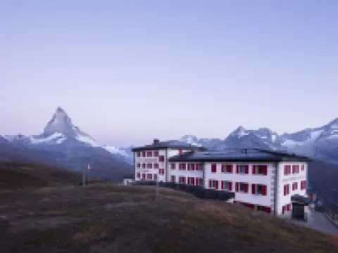 リッフェルハウス 1853 ツェルマットのホテル