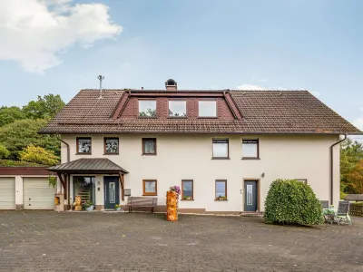 Vacation Home with Garden in Beautiful Sauerland Hôtels à proximité de : Kapelle Wirme
