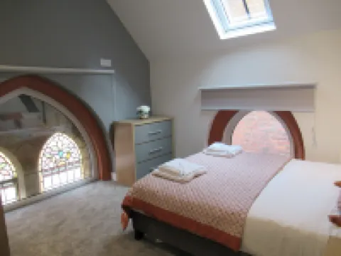 Emmanuel Church Apartments Hotels in Warrington