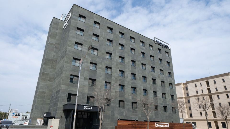 Moyen Hotel