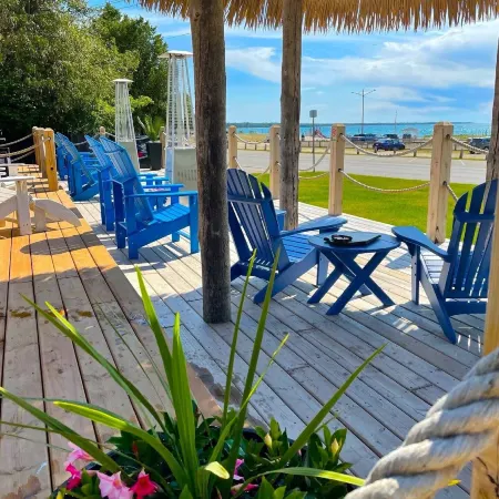 Paradise Inn on the Beach Отели в г. Port Elgin