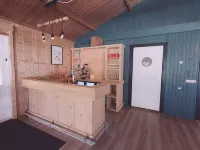 Houses and Group Room Close to Nature Reserve فنادق في Enter