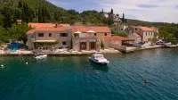 Apartment Vala Hotels in Koločep