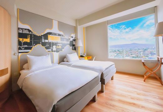 키마야 브라가 반둥 바이 해리스 객실 이미지