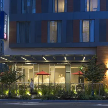 Hilton Garden Inn Seattle Bellevue Downtown
