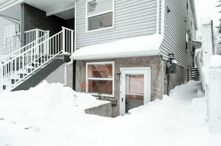 Sage on the Bow - Central Condo Отели рядом с достопримечательностью «TELUS Spark Science Centre»