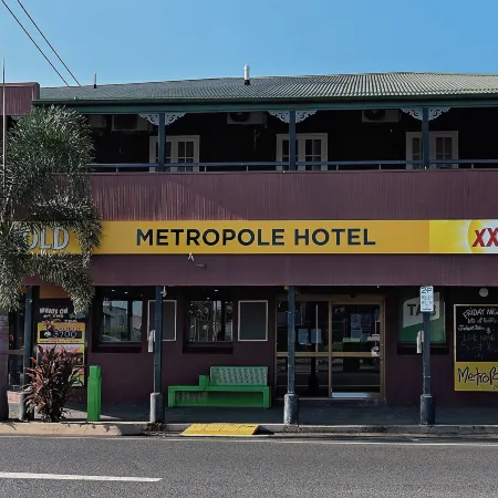 Hotel Metropole Proserpine Отели в г. Прозерпин