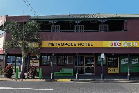 Hotel Metropole Proserpine Отели в г. Прозерпин