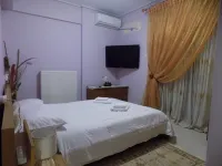 Natalys 2 Bedroom Gorgeous Apartment in Volos Hotels in 