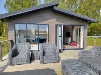Luxury 2-bed Lodge in Routh, Sleeps 4 With Hot Tub Hotels in Beverley