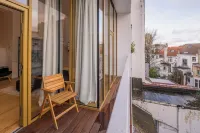Self Check in  Brussels Apartment for 2 in Heart of  Trendy Saint-Gilles فنادق في اوکل