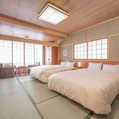 湯本観光ホテル西京 Rooms