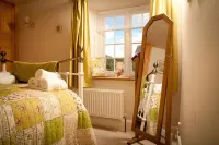 Quiet Cottage on the Rural Edge of Brixham - 3-Star
