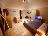 HH Hermoso Housing Valenza Hotels in Lu
