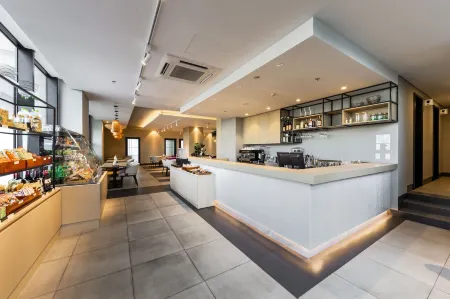 Roygent Parks Hai Phong Отели в г. Хайфон