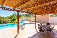 Villa Cherry Large Private Pool Walk to Beach Sea Views A C Wifi Car Not Required - 2180 - Villas