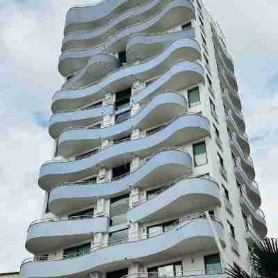 Sky Garden Suites Hotel Exterior