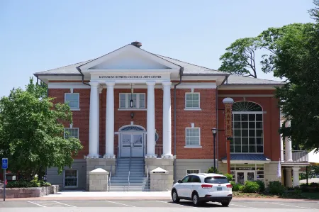 James Pharmacy Bed and Breakfast