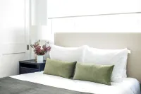 ONeill I by AvantStay Coastal Paradise Steps from Beach Modern Decor